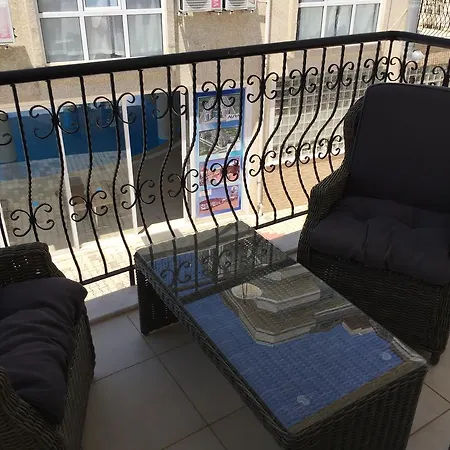 Utopia Apartment *